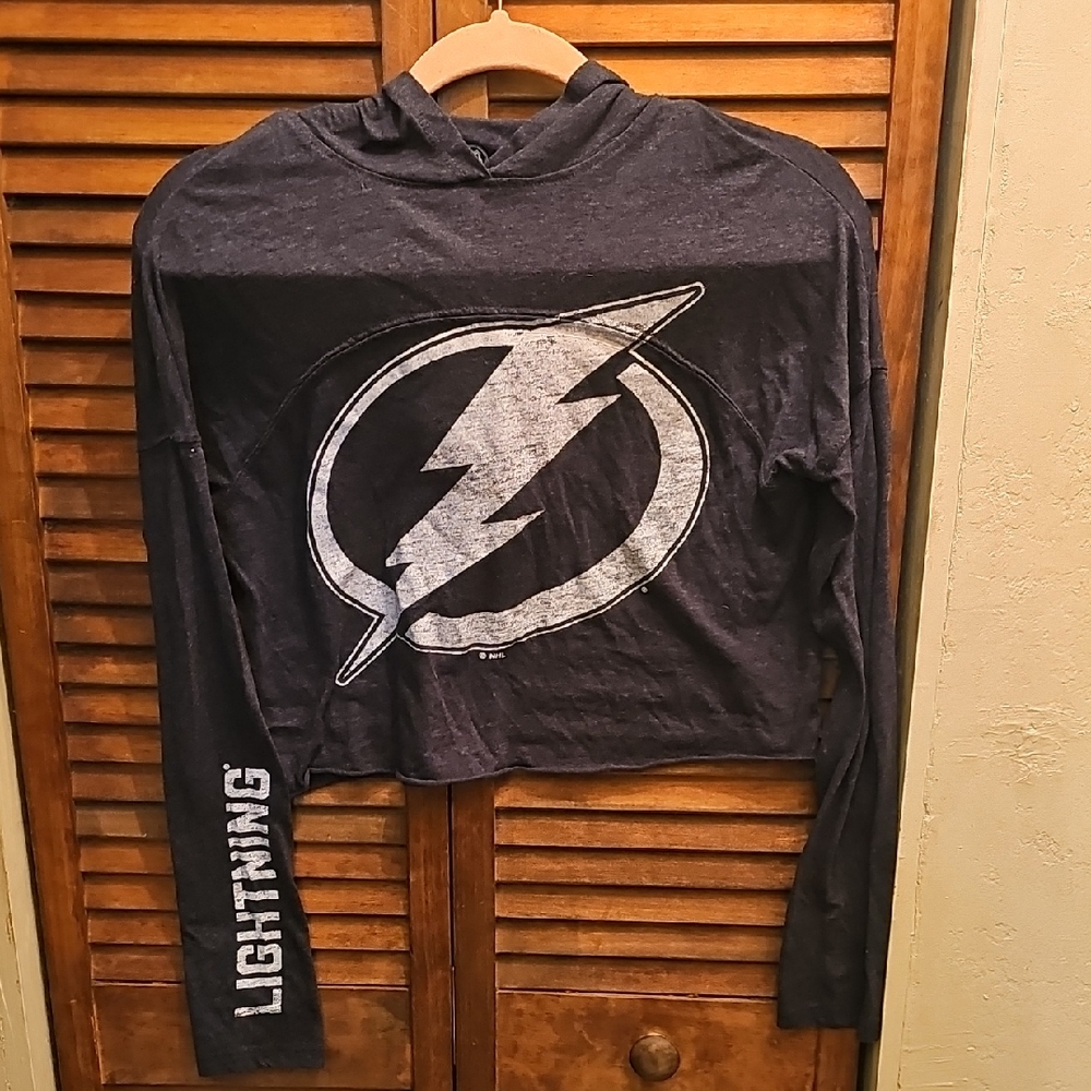 NHL Crop Top - Black with Silver Lightning Logo